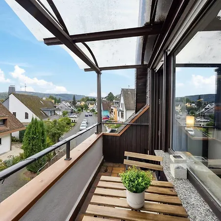 Helle & Moderne Mit Panorama-balkon Apartamento Coblença
