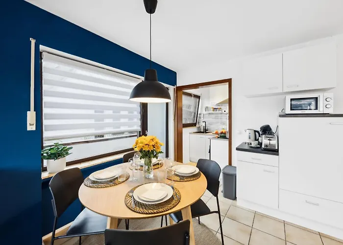 Appartement Helle & Moderne Mit Panorama-balkon