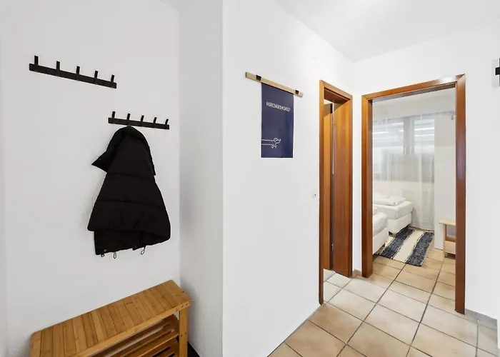 Helle & Moderne Mit Panorama-balkon Appartement *