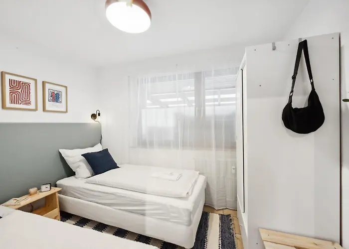 Helle & Moderne Mit Panorama-balkon Appartement Coblence